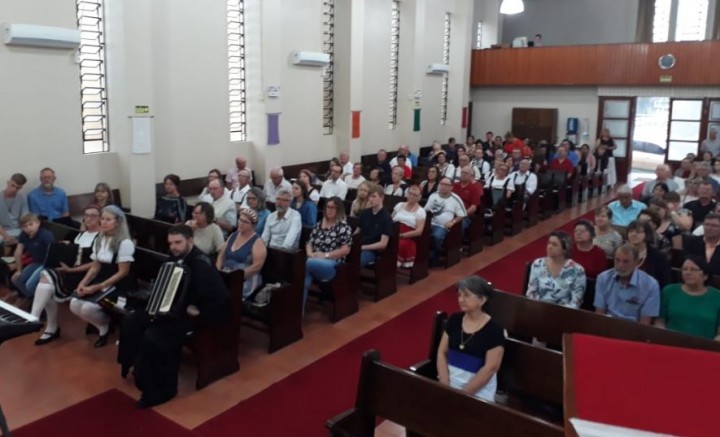 Comunidade em Parobé/RS celebra 102 anos